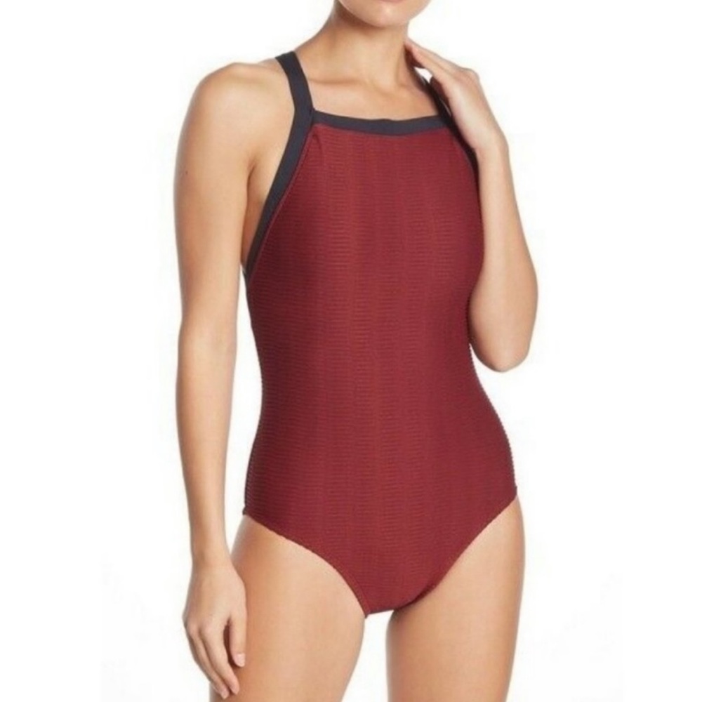 Swim suit